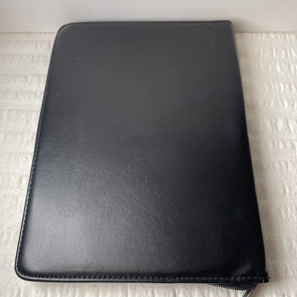 DAY RUNNER Concorde Black Zip-Around 3-Ring Planner, Binder 7 1/48x10